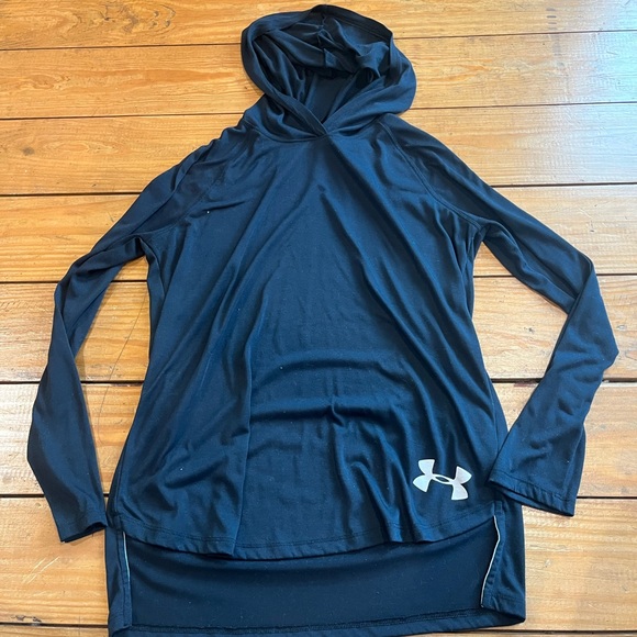 Under Armour Other - (513) UNDER ARMOUR TOP